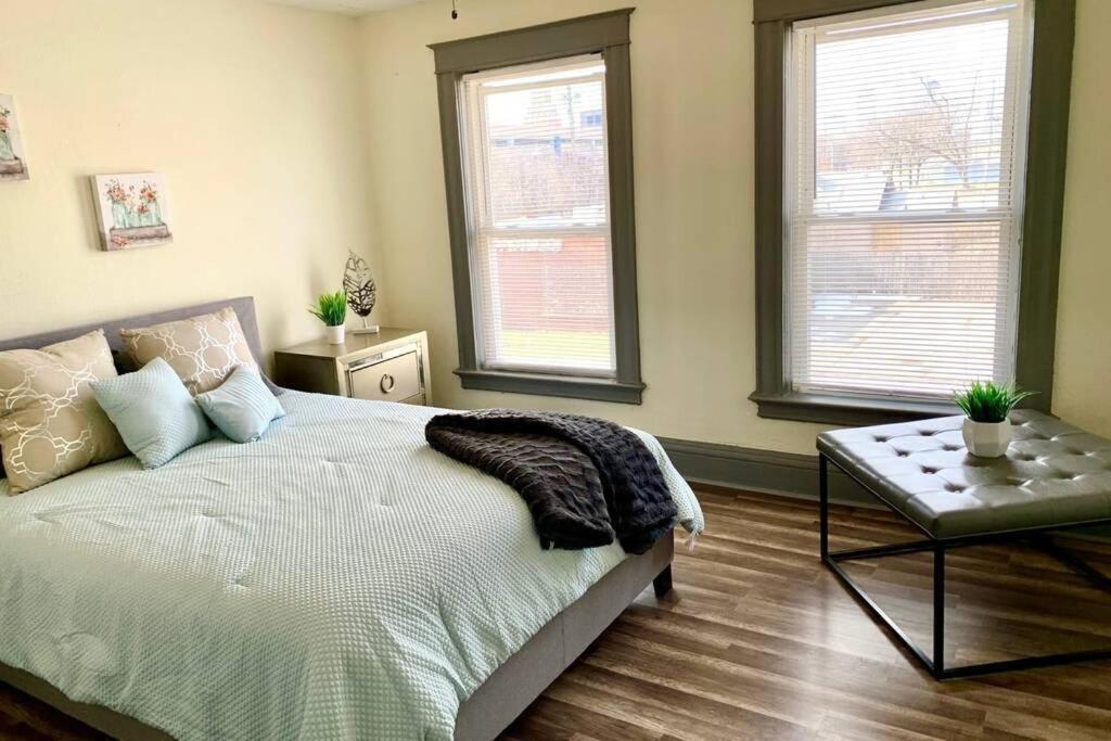 5Br Niagara Getaway Prime Location-Sleeps 10 Villa Niagara Falls Bagian luar foto