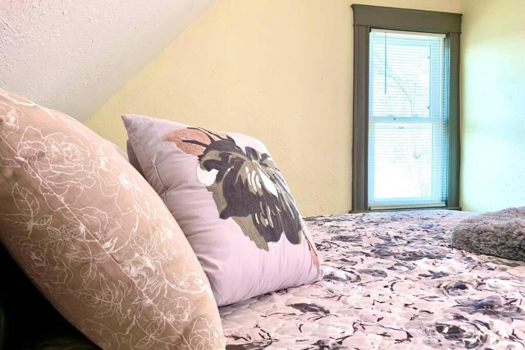 5Br Niagara Getaway Prime Location-Sleeps 10 Villa Niagara Falls Bagian luar foto