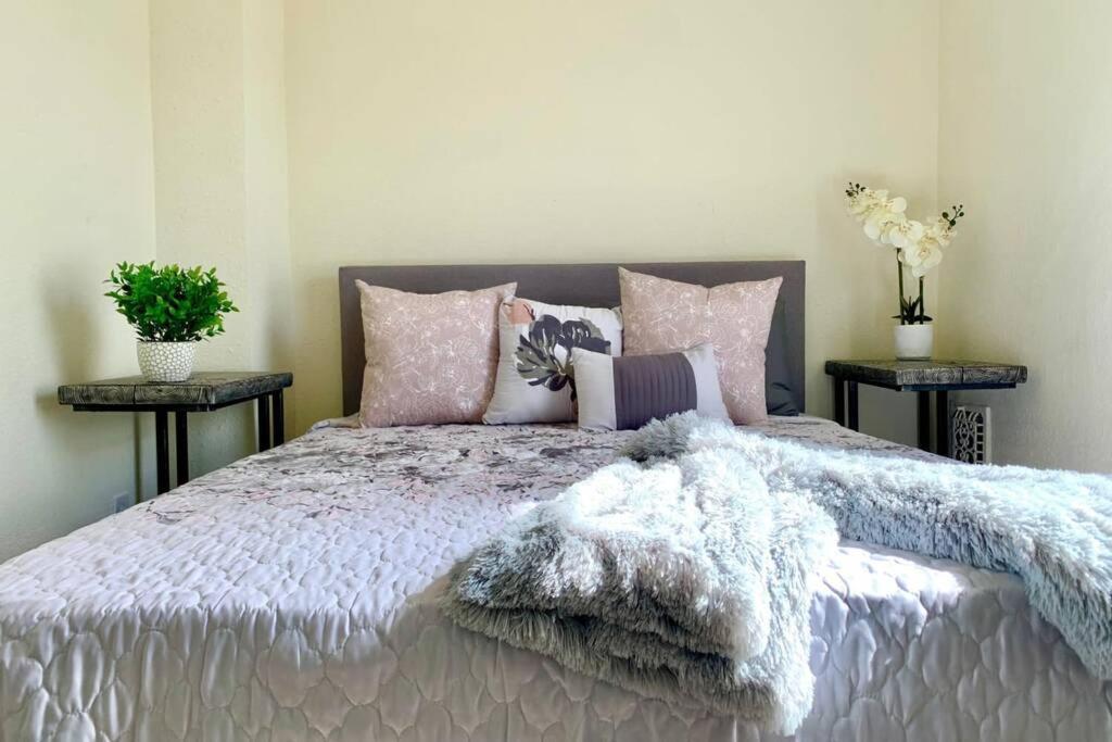 5Br Niagara Getaway Prime Location-Sleeps 10 Villa Niagara Falls Bagian luar foto